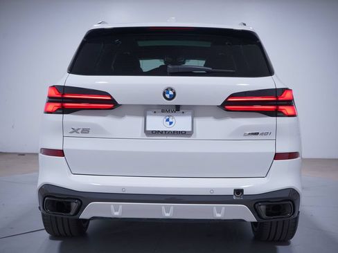 Used 2026 BMW X5 sDrive40i w/ M Sport Package RWD image 5