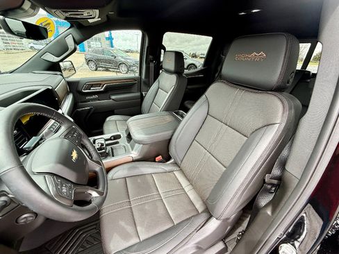 Used 2024 Chevrolet Silverado 1500 High Country w/ Technology Package image 13