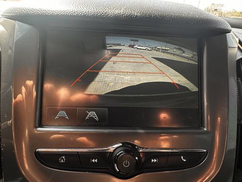 Used 2018 Chevrolet Cruze LT w/ Convenience Package image 12