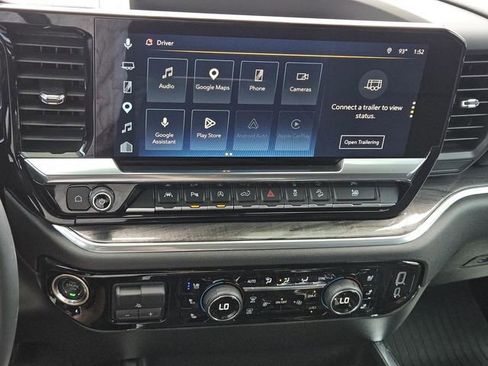 Used 2025 Chevrolet Silverado 1500 LTZ AWD/4WD image 15