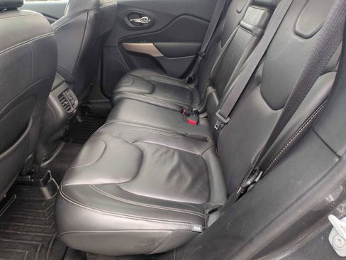 Used 2018 Jeep Cherokee Limited w/ High Altitude Package image 18