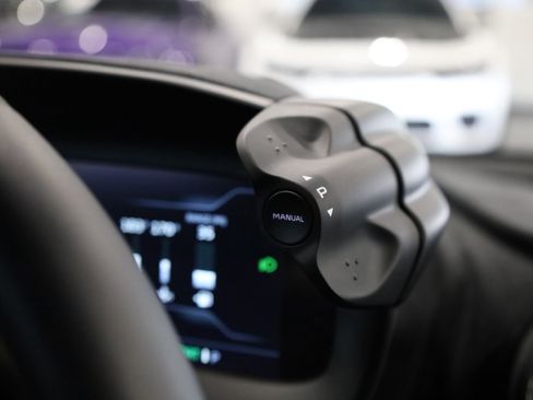 Used 2025 McLaren 750S image 19