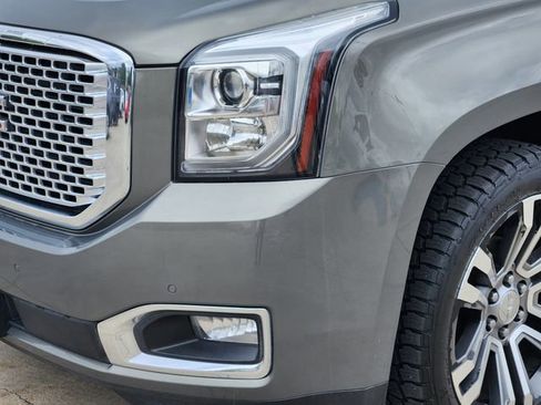 Used 2017 GMC Yukon Denali w/ Open Road Package AWD/4WD image 15
