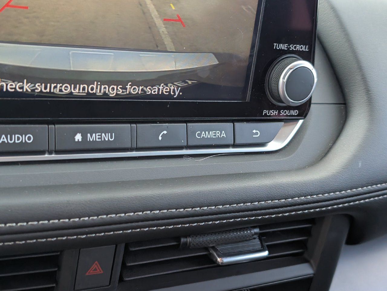 Certified 2025 Nissan Rogue SV FWD image 16