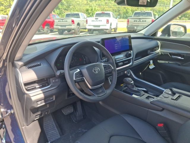 New 2026 Toyota Grand Highlander XLE FWD image 13