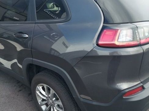 Used 2022 Jeep Cherokee Latitude Lux w/ Sun & Sound Group image 13