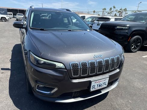 Used 2019 Jeep Cherokee Limited FWD image 7