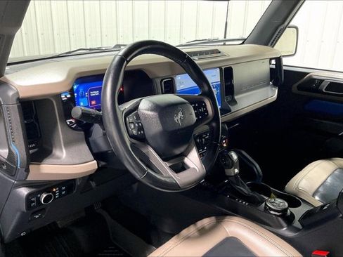 Used 2024 Ford Bronco Wildtrak AWD/4WD image 14