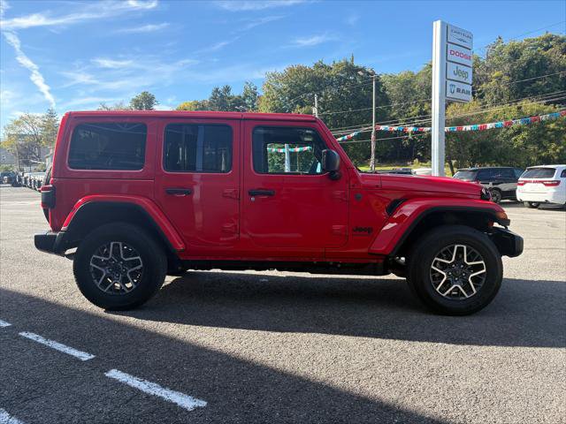 Certified 2026 Jeep Wrangler Unlimited Sahara AWD/4WD image 7