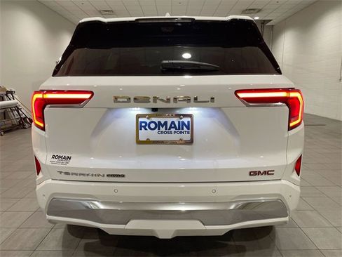 New 2026 GMC Terrain Denali image 4