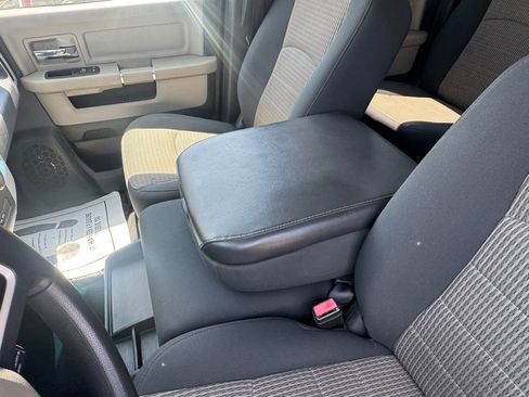 Used 2011 RAM 2500 SLT image 27