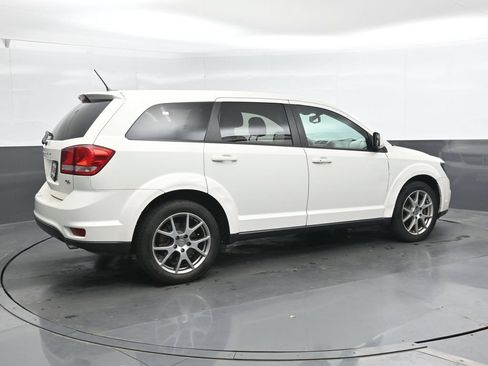 Used 2015 Dodge Journey R/T w/ Flexible Seating Group FWD image 3