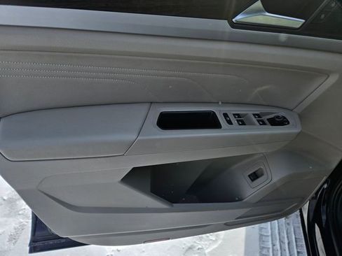 Used 2022 Volkswagen Atlas SE image 22