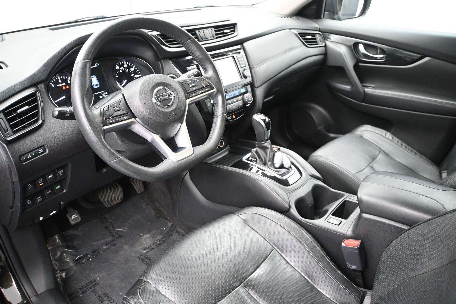 Used 2017 Nissan Rogue SL w/ SL Premium Package AWD/4WD image 2