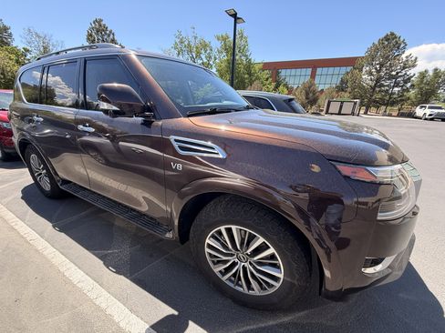 Used 2022 Nissan Armada SL AWD/4WD image 3