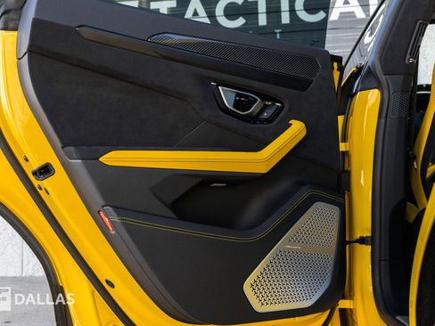 Used 2021 Lamborghini Urus image 28