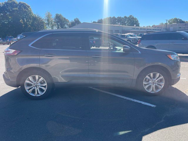 Used 2020 Ford Edge Titanium FWD image 6