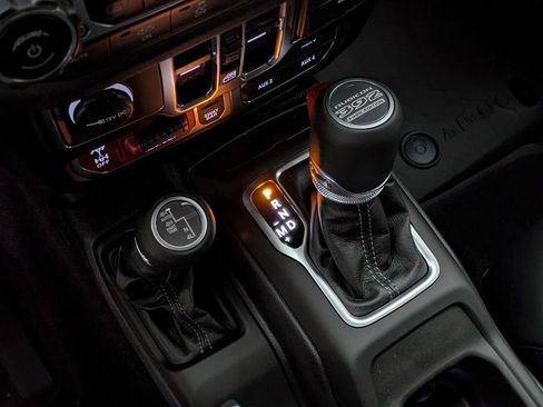 New 2025 Jeep Wrangler Unlimited Rubicon 392 image 28