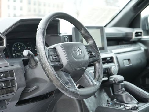 Used 2024 Toyota Tacoma SR5 image 23