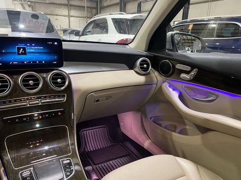 Certified 2021 Mercedes-Benz GLC 300 image 4