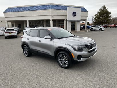 Used 2022 Kia Seltos LX