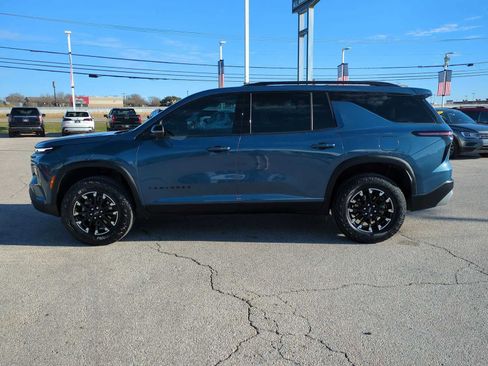 Used 2024 Chevrolet Traverse Z71 image 5