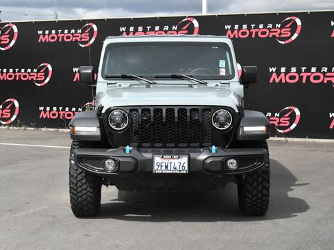 Used 2023 Jeep Wrangler Unlimited AWD/4WD image 2