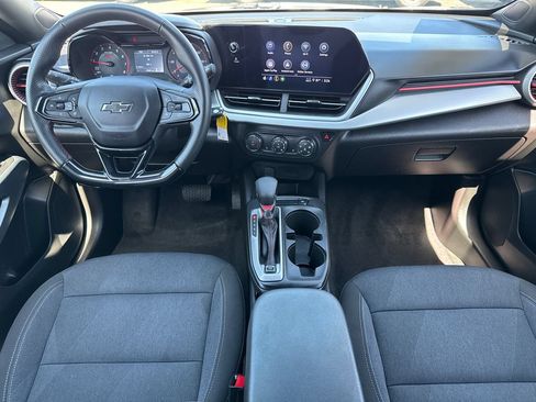 Used 2024 Chevrolet Trax RS w/ Driver Confidence Package FWD image 19