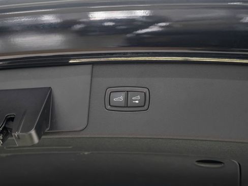 Used 2023 Porsche Cayenne Platinum Edition AWD/4WD image 61