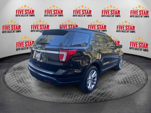 Used 2018 Ford Explorer XLT w/ Equipment Group 202A image 7