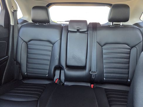 Certified 2024 Ford Edge SEL w/ Convenience Package AWD/4WD image 13