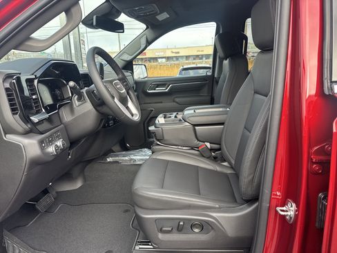 New 2026 GMC Sierra 1500 SLT image 12