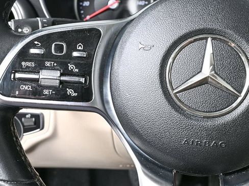 Used 2019 Mercedes-Benz C 300 Sedan image 11