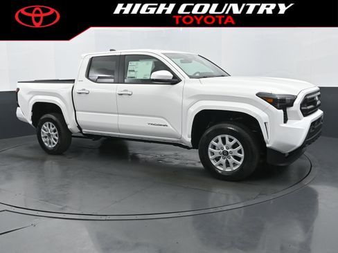 New 2026 Toyota Tacoma SR5 RWD image 7