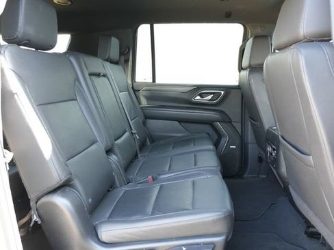 Used 2024 Chevrolet Suburban LT AWD/4WD image 25