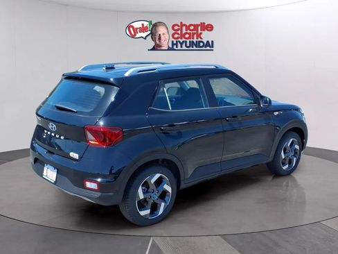 New 2026 Hyundai Venue SEL FWD image 5