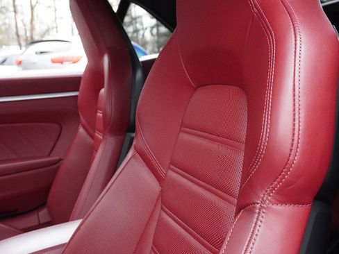 Used 2022 Porsche 911 Turbo S w/ 911 Turbo Sportdesign Package image 43