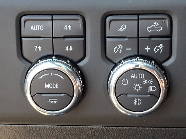 Used 2025 GMC Sierra 2500 Denali Ultimate AWD/4WD image 9