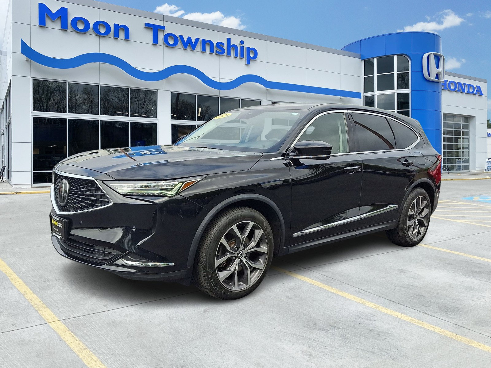 Used 2024 Acura MDX w/ Technology Package AWD/4WD image 3