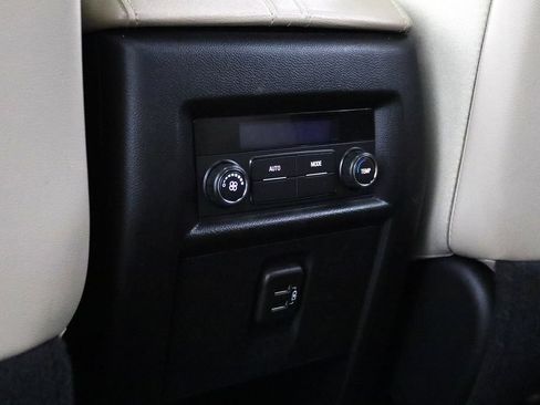 Certified 2023 Chevrolet Traverse LT AWD/4WD image 9
