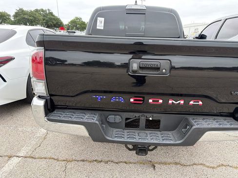 Used 2023 Toyota Tacoma TRD Off-Road AWD/4WD image 6