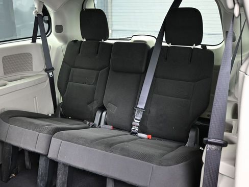 Used 2017 Dodge Grand Caravan SE w/ Power Window Group image 28