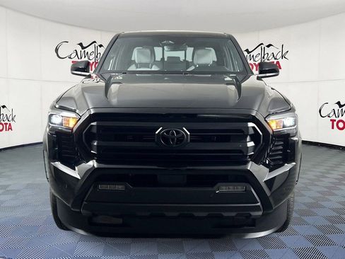 Used 2025 Toyota Tacoma SR5 image 3