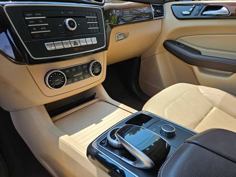 Used 2018 Mercedes-Benz GLE 350 image 23