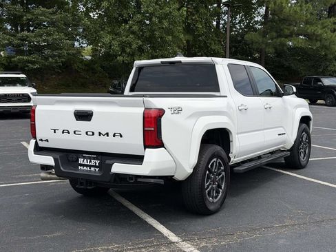 Certified 2025 Toyota Tacoma TRD Sport AWD/4WD image 21