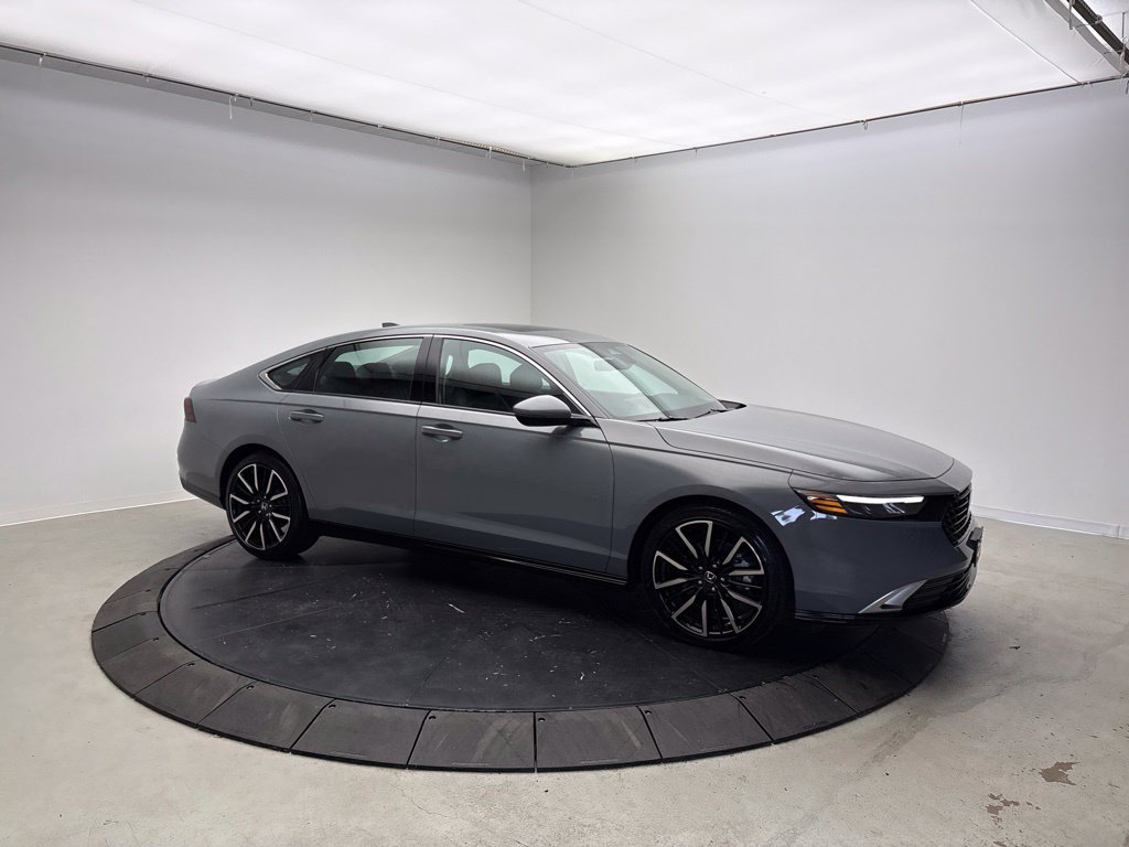 Used 2026 Honda Accord Touring image 9