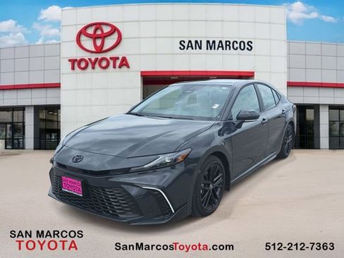 Used 2026 Toyota Camry SE w/ Convenience Package image 1