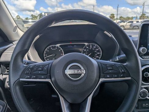 Used 2024 Nissan Sentra SV FWD image 20