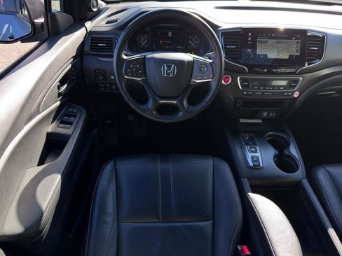 Used 2023 Honda Passport TrailSport image 25