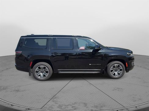 New 2024 Jeep Wagoneer Series II w/ Flexible Seating Group image 4